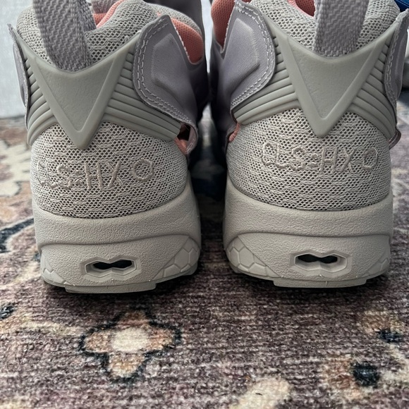 Reebok InstaPump Fury Sneakers - Picture 5 of 7